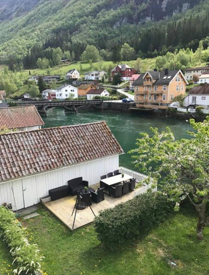 Stryn - idyllisk hus Villa Eksteriør billede