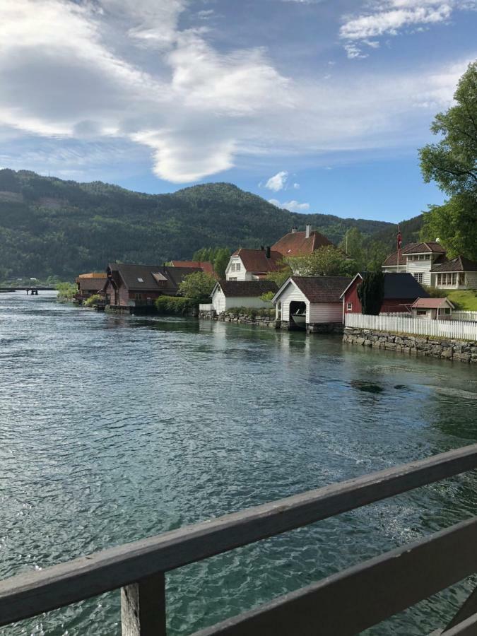 Stryn - idyllisk hus Villa Eksteriør billede